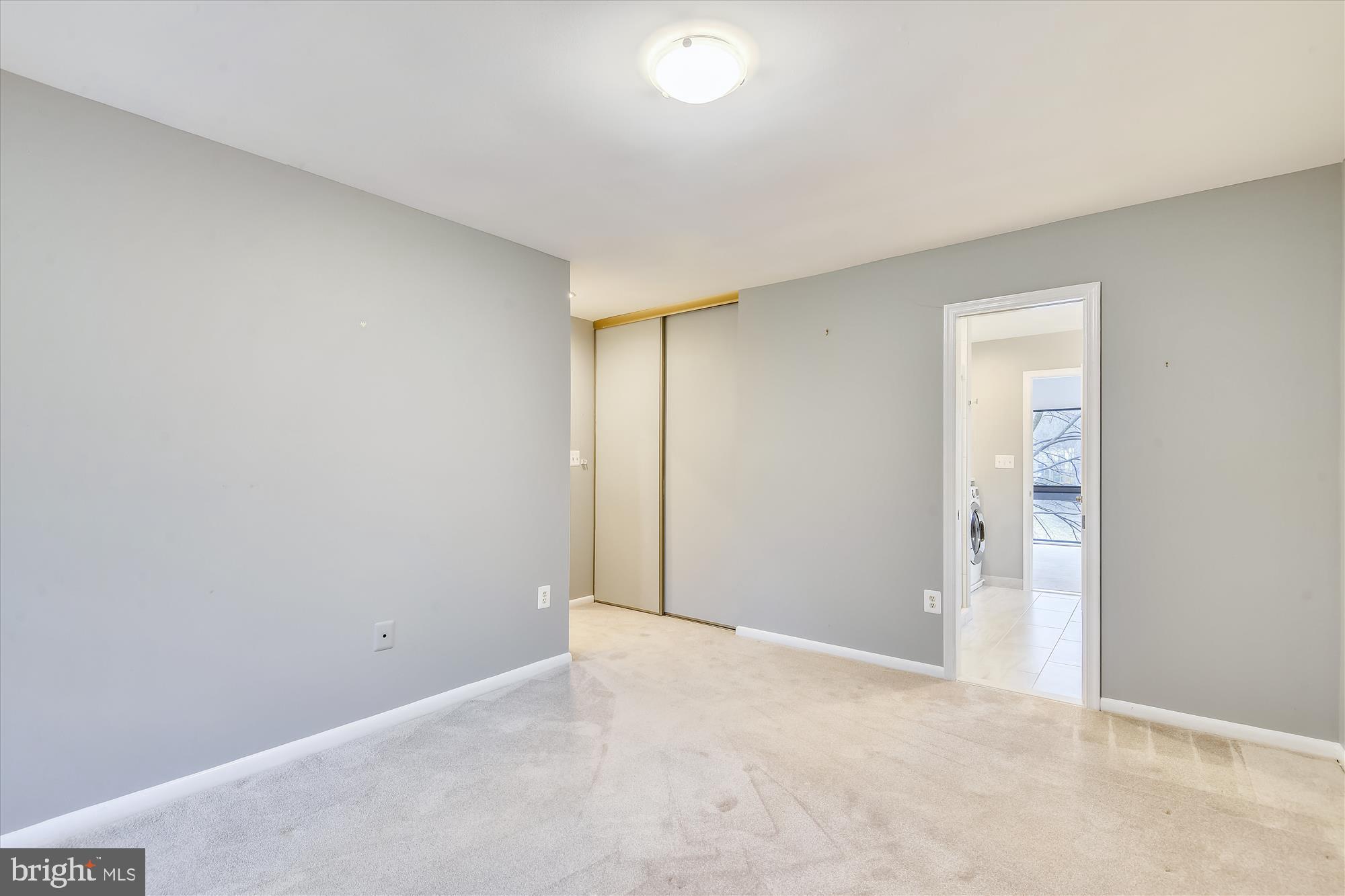 11328 Dockside Circle Reston, VA 20191 - Photo 25 of 44 Bedroom #2 with pocket door to MBA