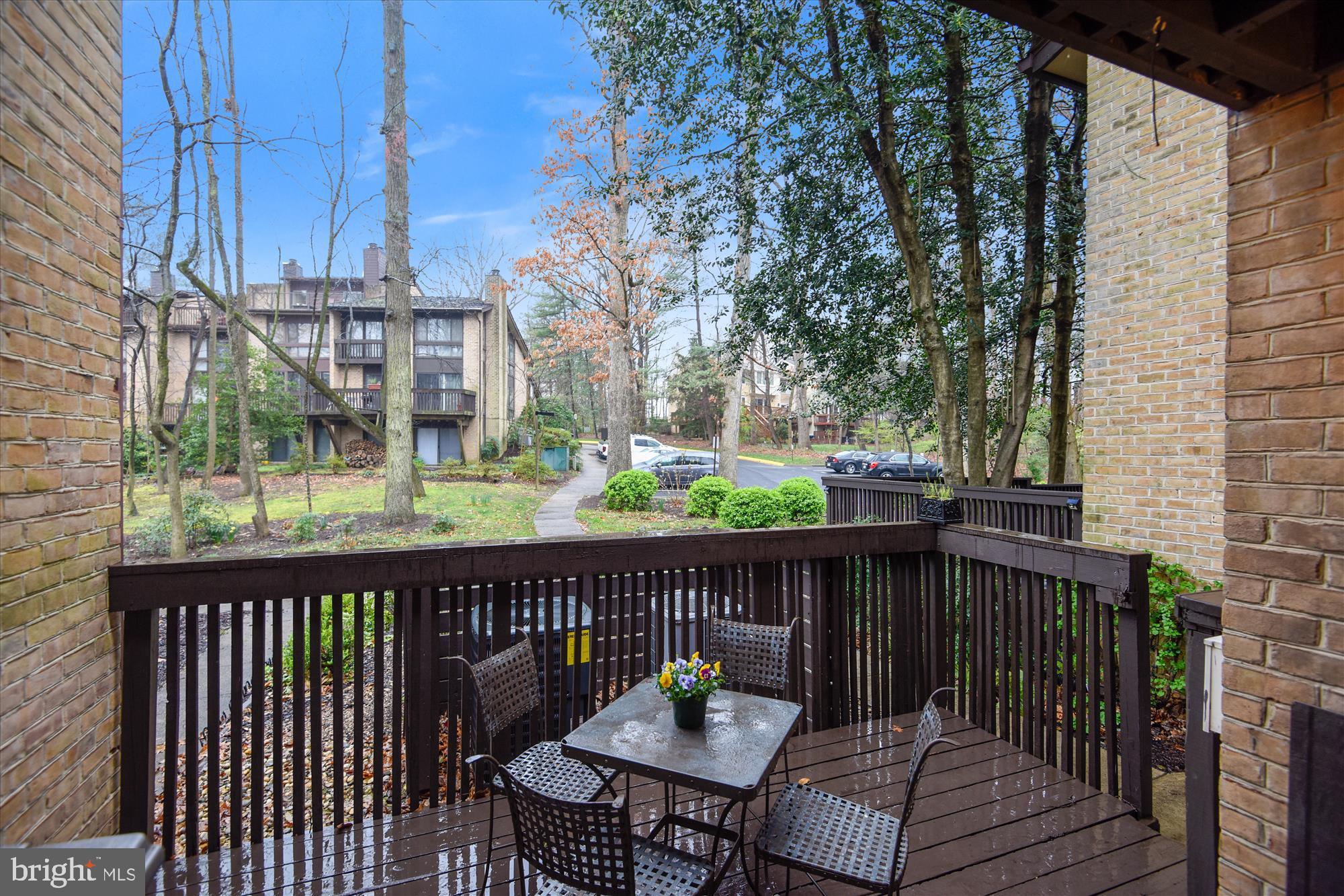 11328 Dockside Circle Reston, VA 20191 - Photo 9 of 44 Breakfast al fresco? Yes, please!