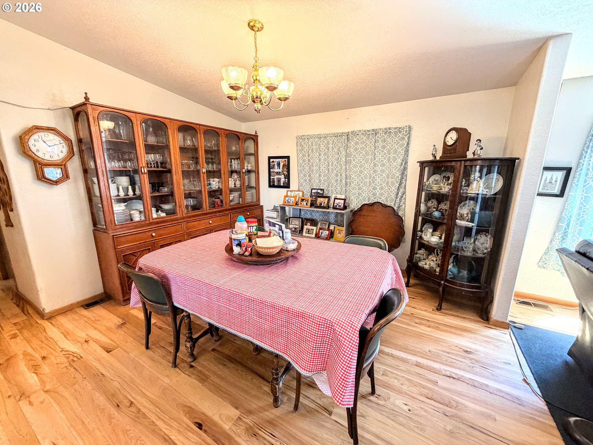 825 Palmer Junction Road Elgin, OR 97827 - Photo 8 of 22 Dining Area