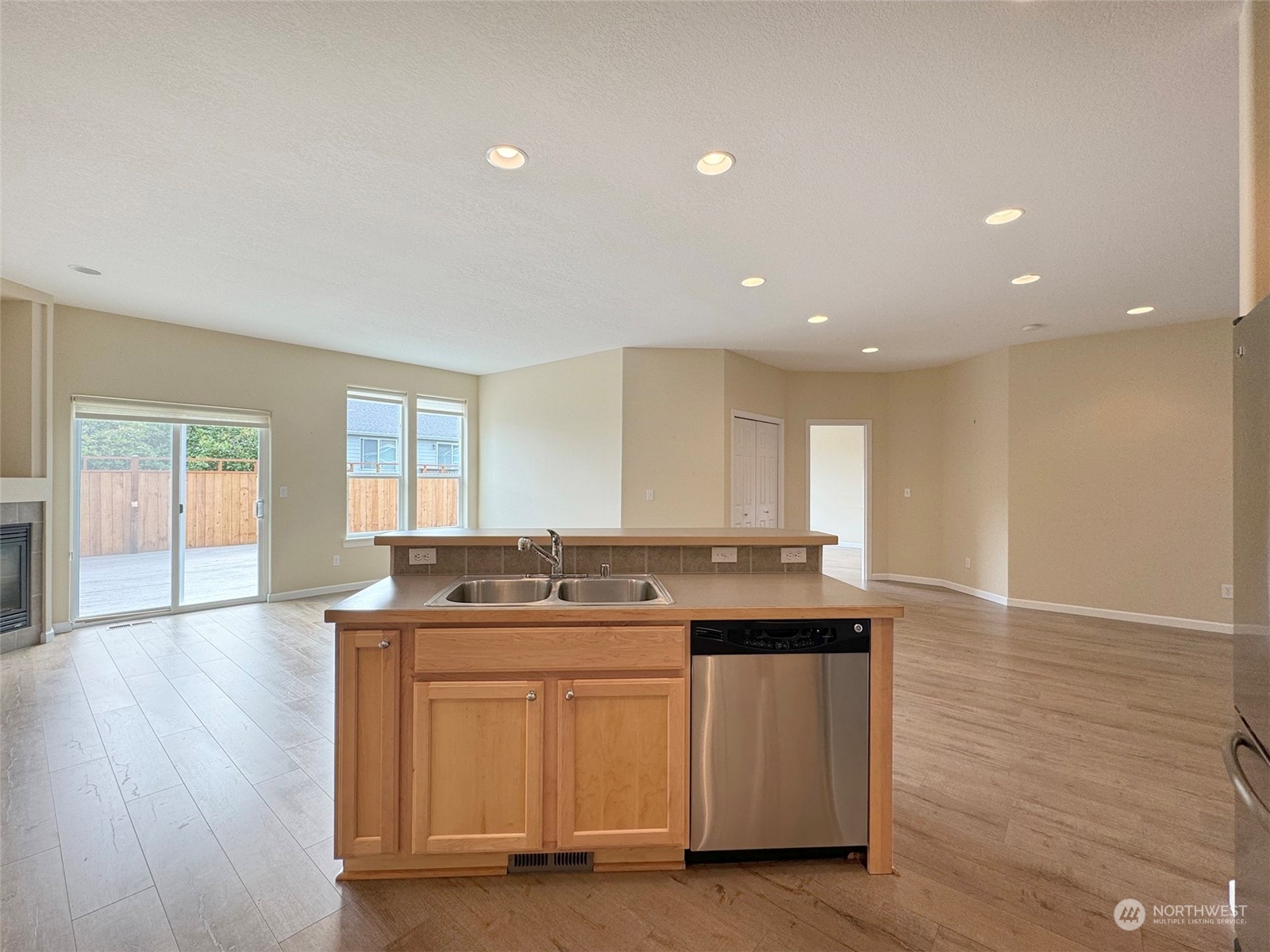141 Stratus Loop Sequim, WA 98382 - Photo 6 of 33