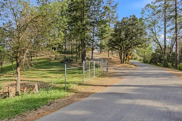 $688,500 | 26375 Barb Wire Lane, Colfax, CA 95713