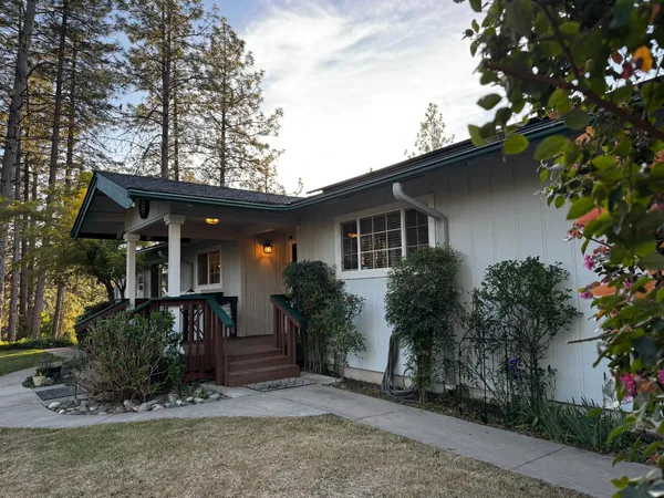 $688,500 | 26375 Barb Wire Lane, Colfax, CA 95713