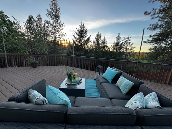 $688,500 | 26375 Barb Wire Lane, Colfax, CA 95713