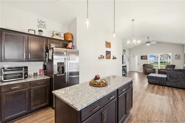 $279,900 | 1207 Parkland Trail, Jeffersonville, IN 47130