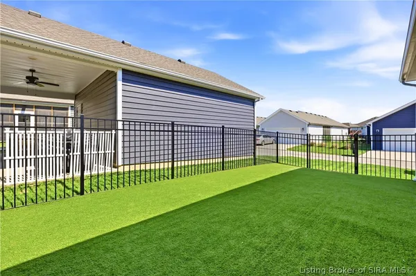 $279,900 | 1207 Parkland Trail, Jeffersonville, IN 47130