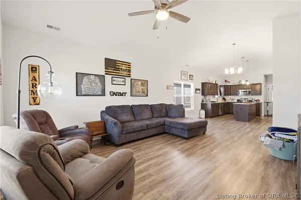 $279,900 | 1207 Parkland Trail, Jeffersonville, IN 47130