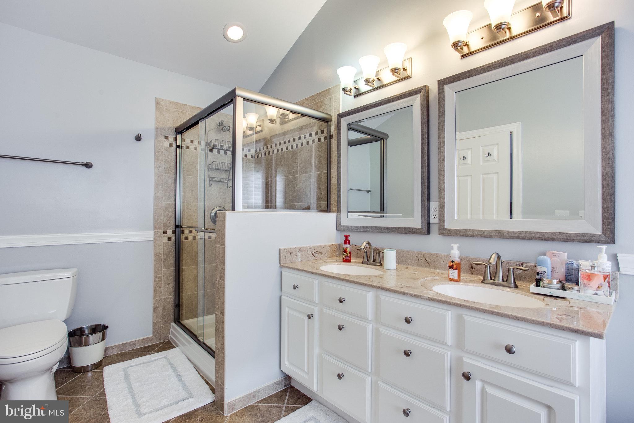 136 Roland Court Southwest Vienna, VA 22180 - Photo 41 of 67 Master Bath with soaking tub and shower!