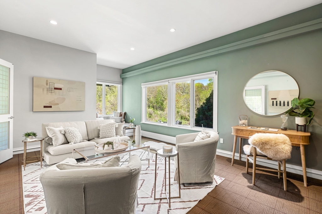 55 Stony Brook Road Marblehead, MA 01945 - Photo 9 of 41