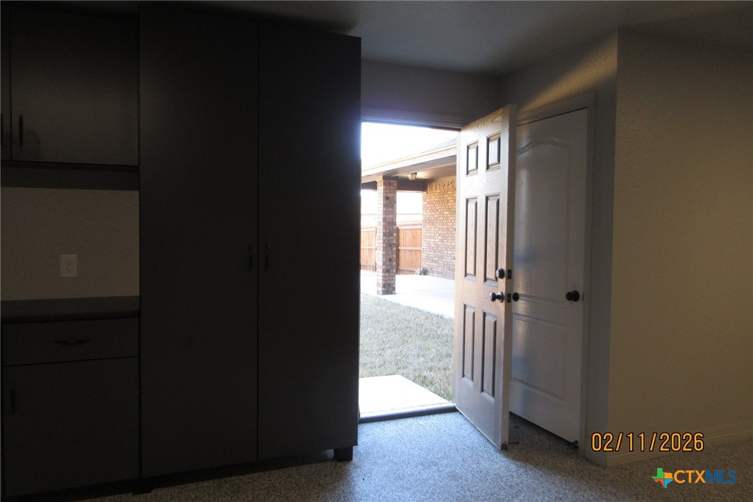 7623 Palladium Loop Killeen, TX 76542 - Photo 30 of 40 a view of a room with a wardrobe space