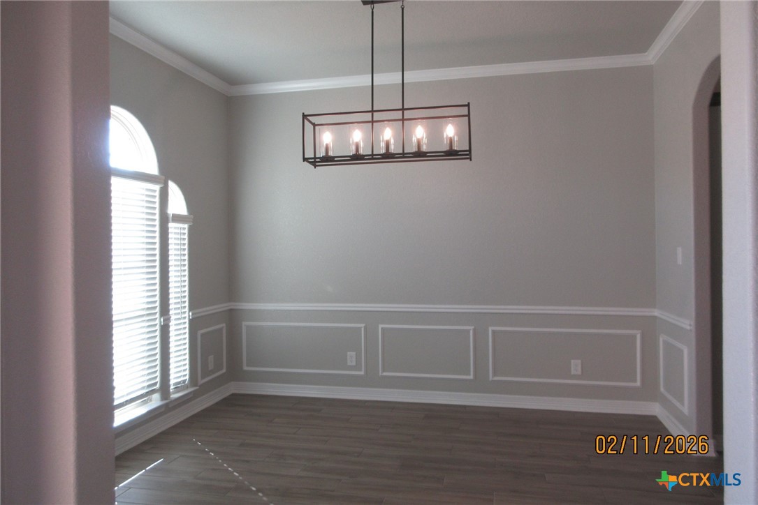 7623 Palladium Loop Killeen, TX 76542 - Photo 6 of 40 a view of an empty room with a window