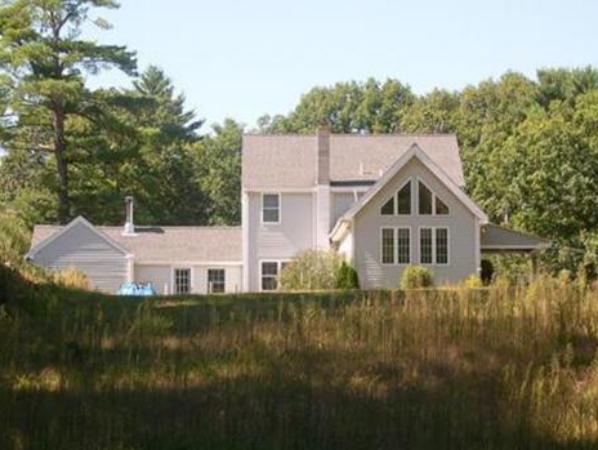 24 Worcester Road Townsend, MA 01469 - Photo 1 of 17 Gallery Image 1