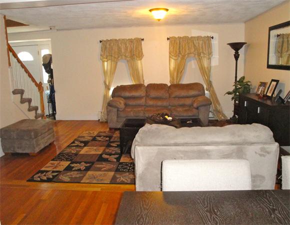 24 Worcester Road Townsend, MA 01469 - Photo 5 of 17 Gallery Image 5