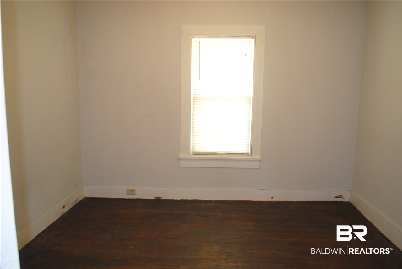 2213 Weaver Road Mobile, AL 36605 - Photo 17 of 25