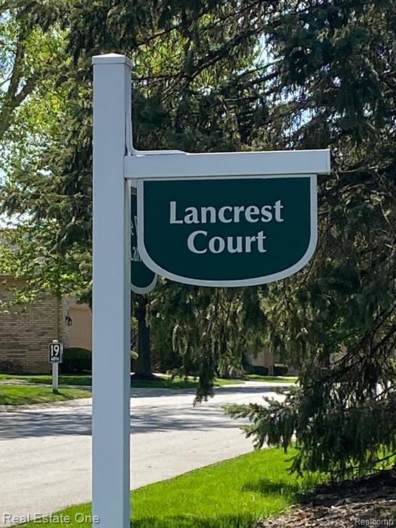 21951 Lancrest Court, Unit 294 Farmington Hills, MI 48335 - Photo 30 of 43