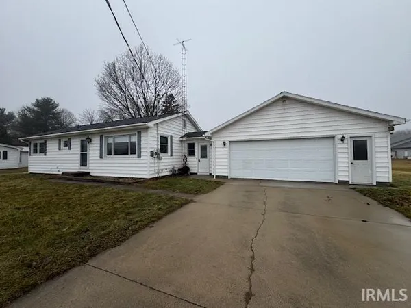 $284,500 | 920 North Ew, Lagrange, IN 46761