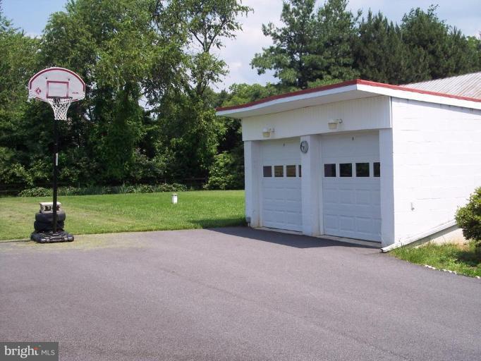 7510 Old Receiver Road Frederick, MD 21702 - Photo 5 of 8 Garage 1