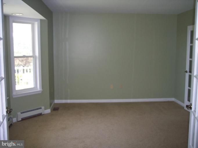 7510 Old Receiver Road Frederick, MD 21702 - Photo 6 of 8 Living Room