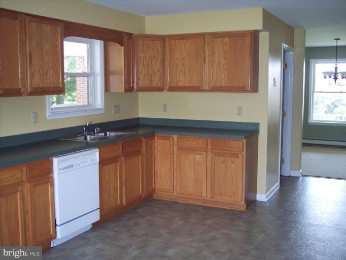 7510 Old Receiver Road Frederick, MD 21702 - Photo 8 of 8 Kitchen