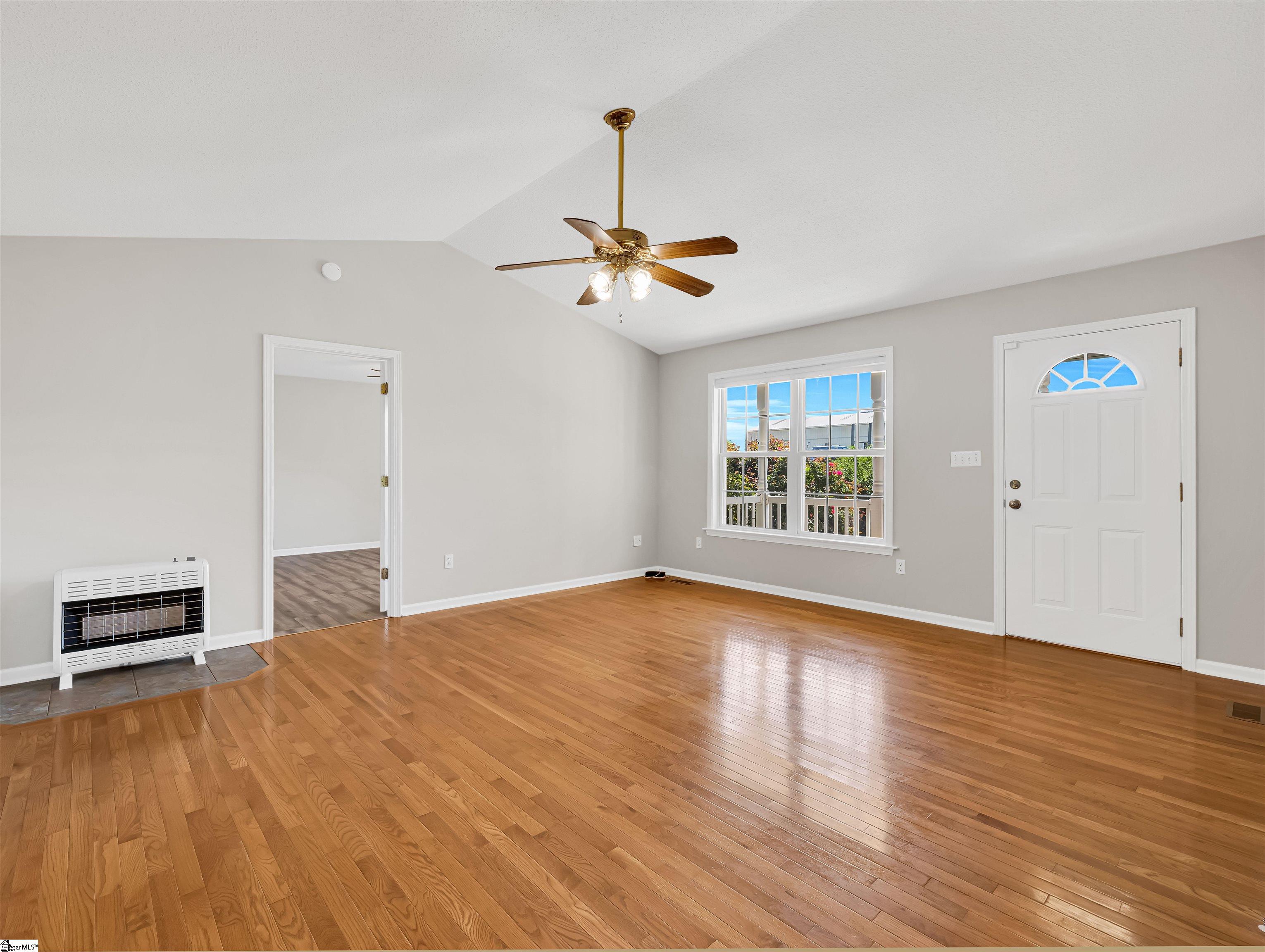 1249 Melvin Hill Road Campobello, SC 29322 - Photo 5 of 36