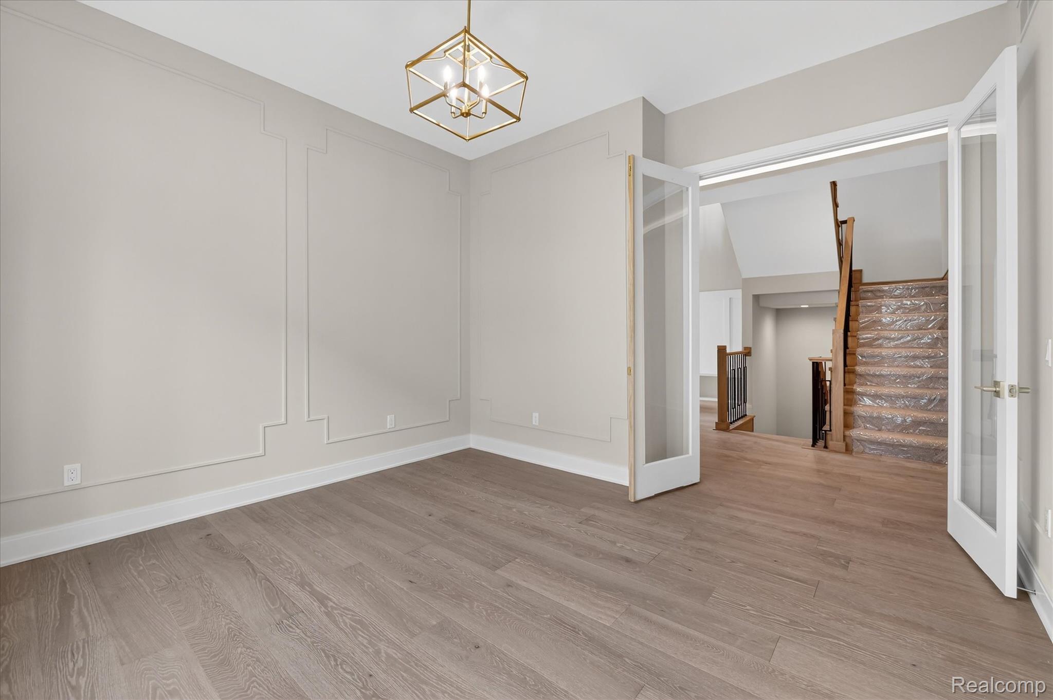 536 Maplehill Road Rochester, MI 48306 - Photo 6 of 51 09-546-Maplehill-Rd-WindowStill-Photography.jpg