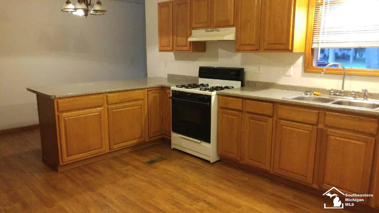 7739 Exeter Road Monroe, MI 48162 - Photo 2 of 21 Kitchen