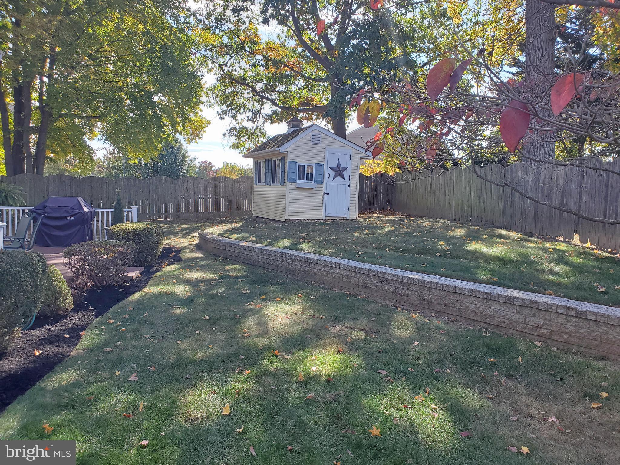 16 Robert Road New Castle, DE 19720 - Photo 5 of 30 a view of a house with a yard