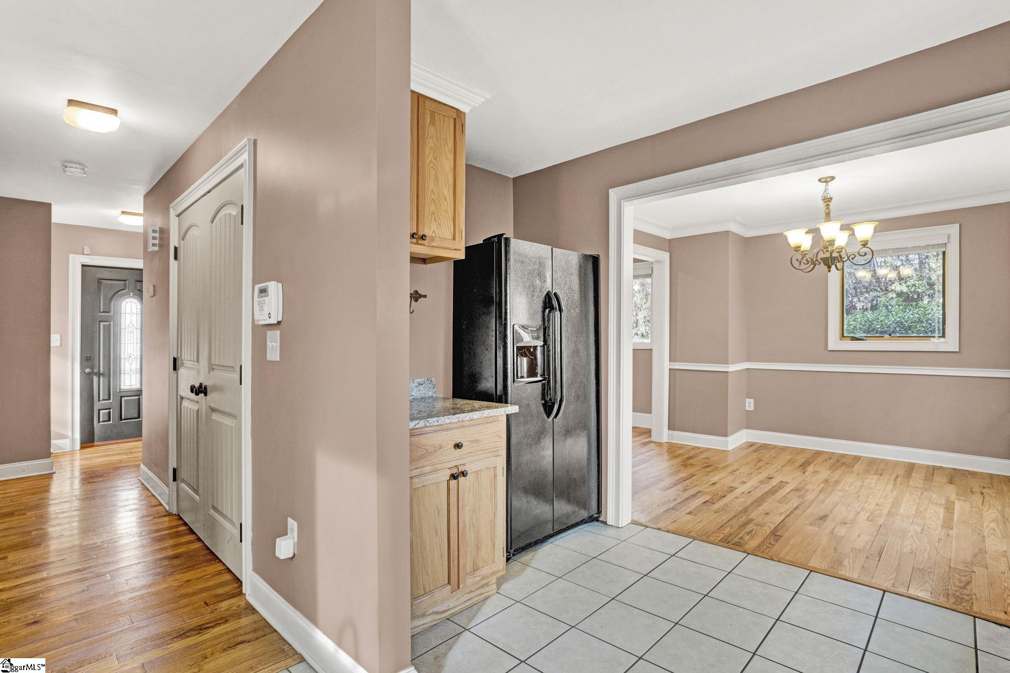 25 Mims Avenue Greenville, SC 29607 - Photo 12 of 30