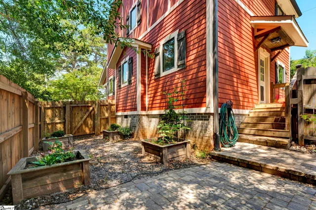 $390,000 | 25 Mims Avenue, Greenville, SC 29607