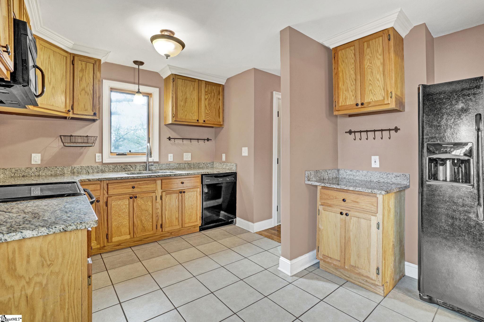 25 Mims Avenue Greenville, SC 29607 - Photo 10 of 30