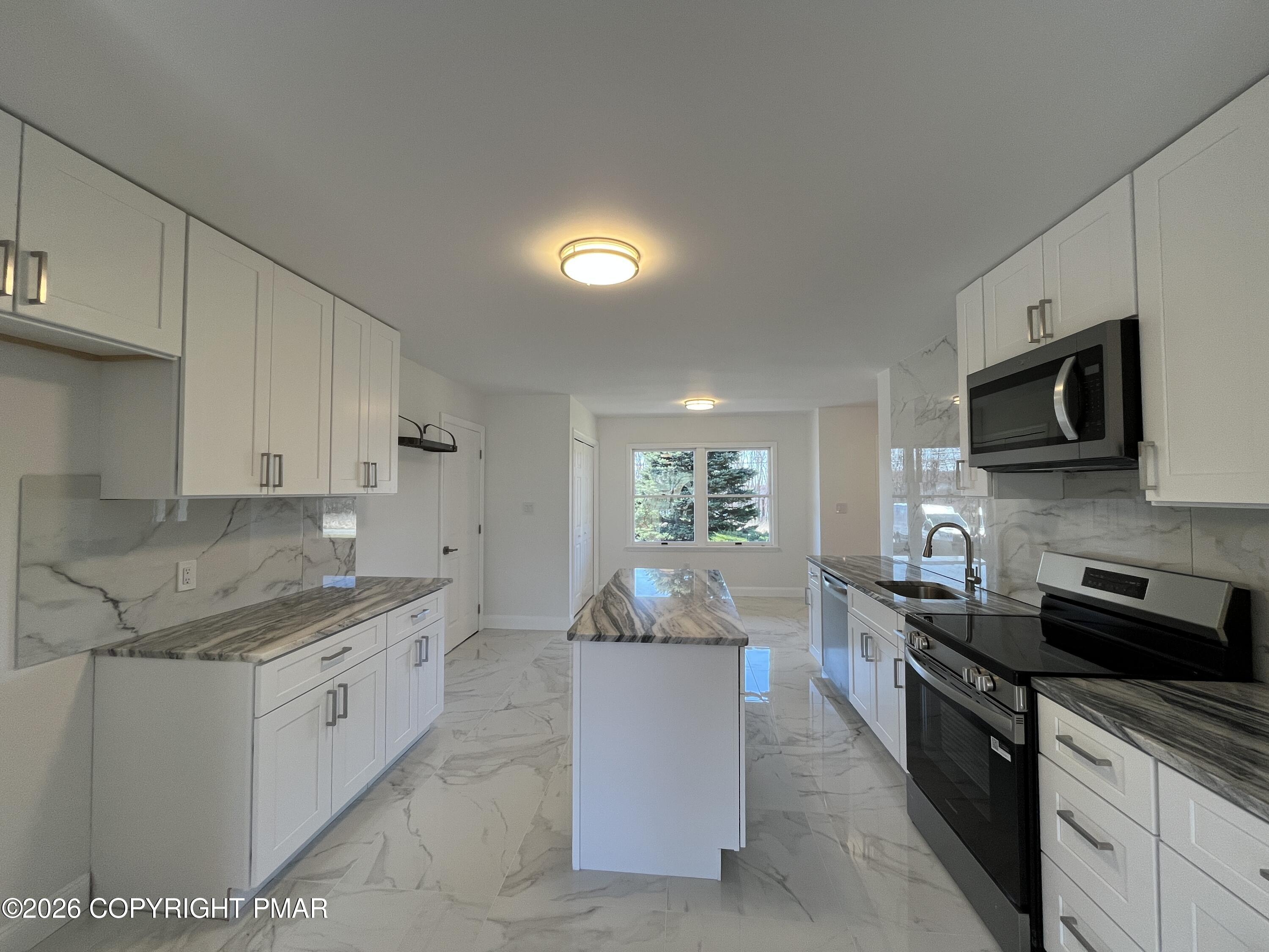 125 Clearview Road Long Pond, PA 18334 - Photo 7 of 24 6