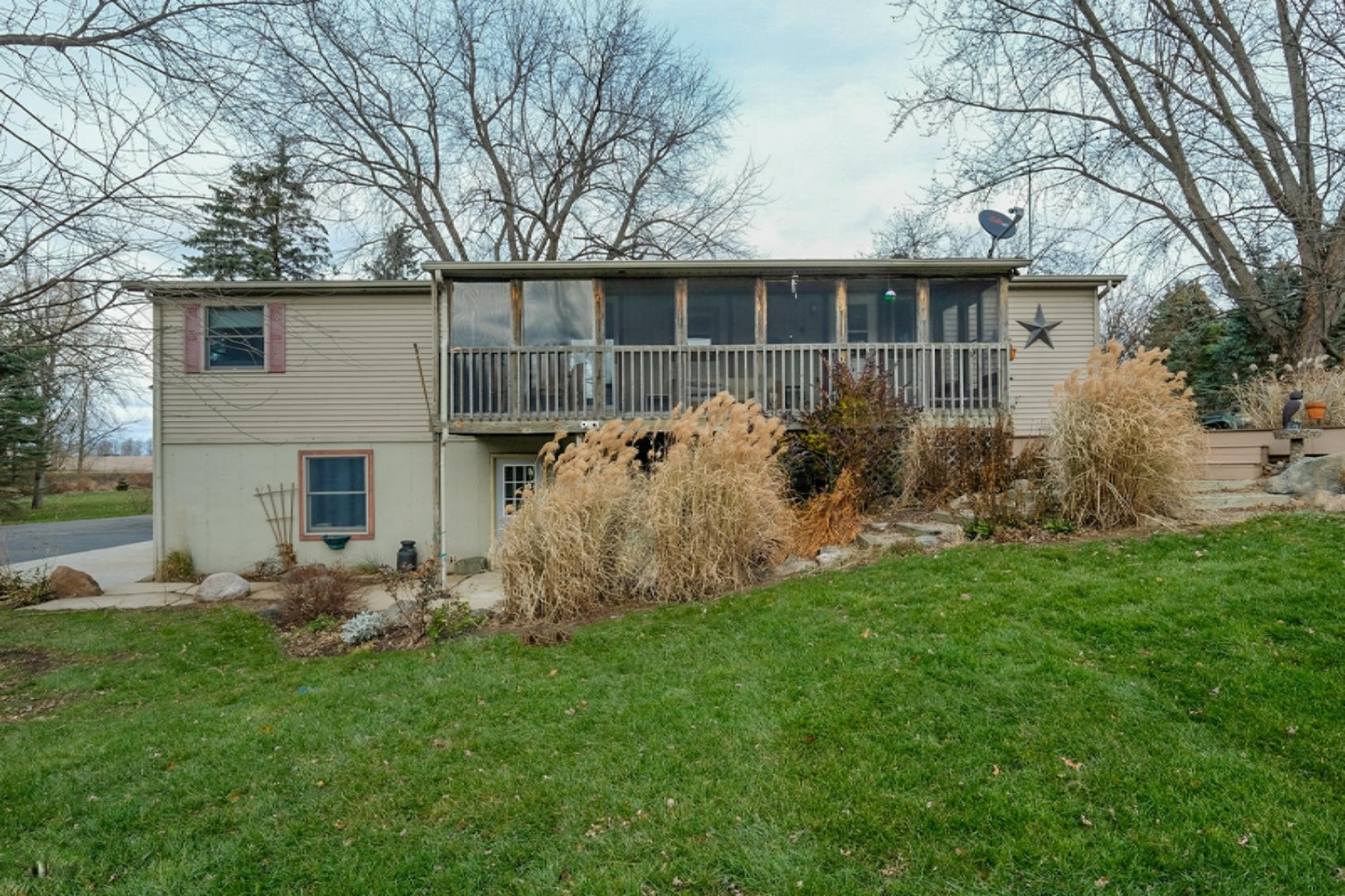 944 East Dowling Road Dowling, MI 49050 - Photo 2 of 36 944 Dowling Road-41