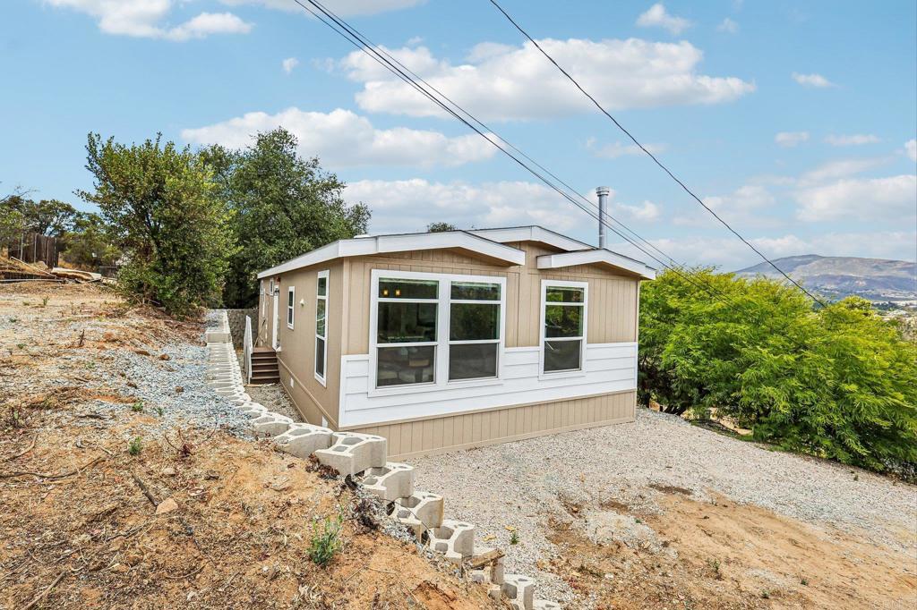1052 Ranchito Vista Alpine, CA 91901 - Photo 71 of 72