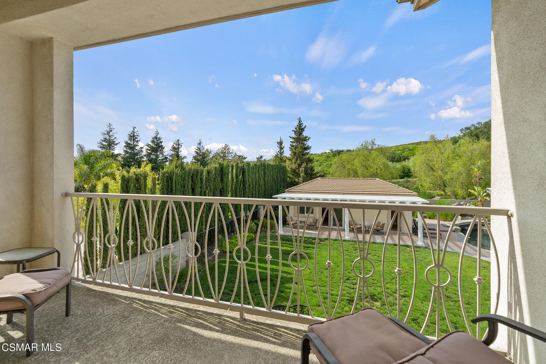 11225 Watson Drive Moorpark, CA 93021 - Photo 60 of 89 a view of a chairs and table in the balcony