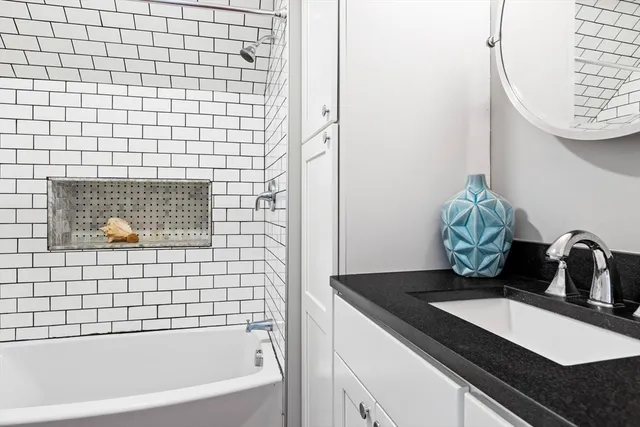 $3,200 | 119 Sycamore Street, Fairhaven, MA 02719