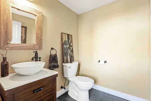 $3,200 | 119 Sycamore Street, Fairhaven, MA 02719