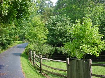 2644 Blue Ridge Springs Road Blue Ridge, VA 24064 - Photo 3 of 10 a view of a tennis court