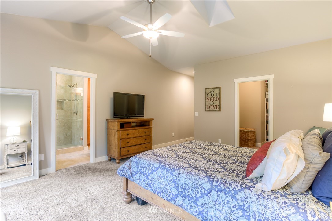9216 Fox Ridge Lane Southeast Olympia, WA 98513 - Photo 14 of 25 Gallery Image 14