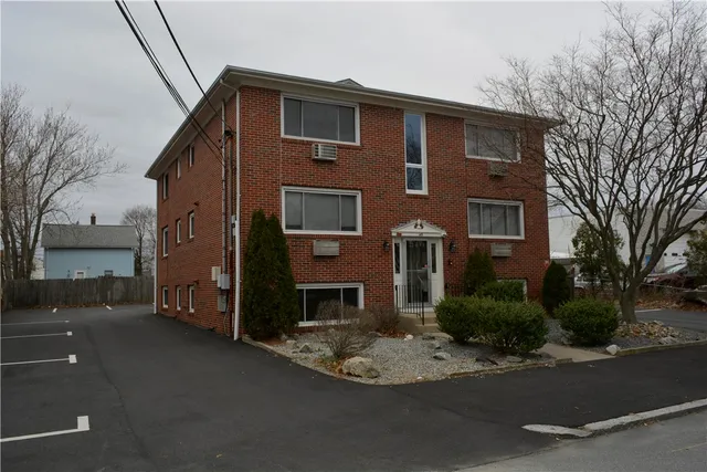 $1,450 | 145 Magnolia Street, Cranston, RI 02910