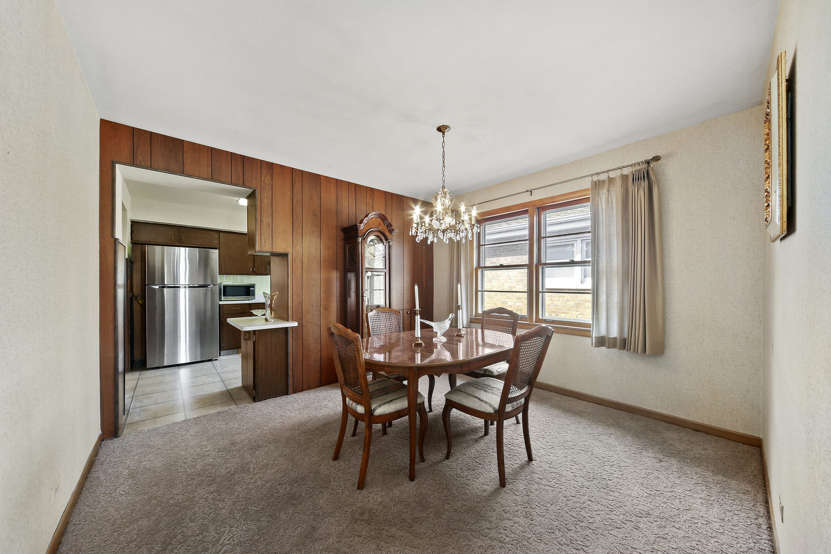 6764 Riverside Drive Berwyn, IL 60402 - Photo 4 of 38