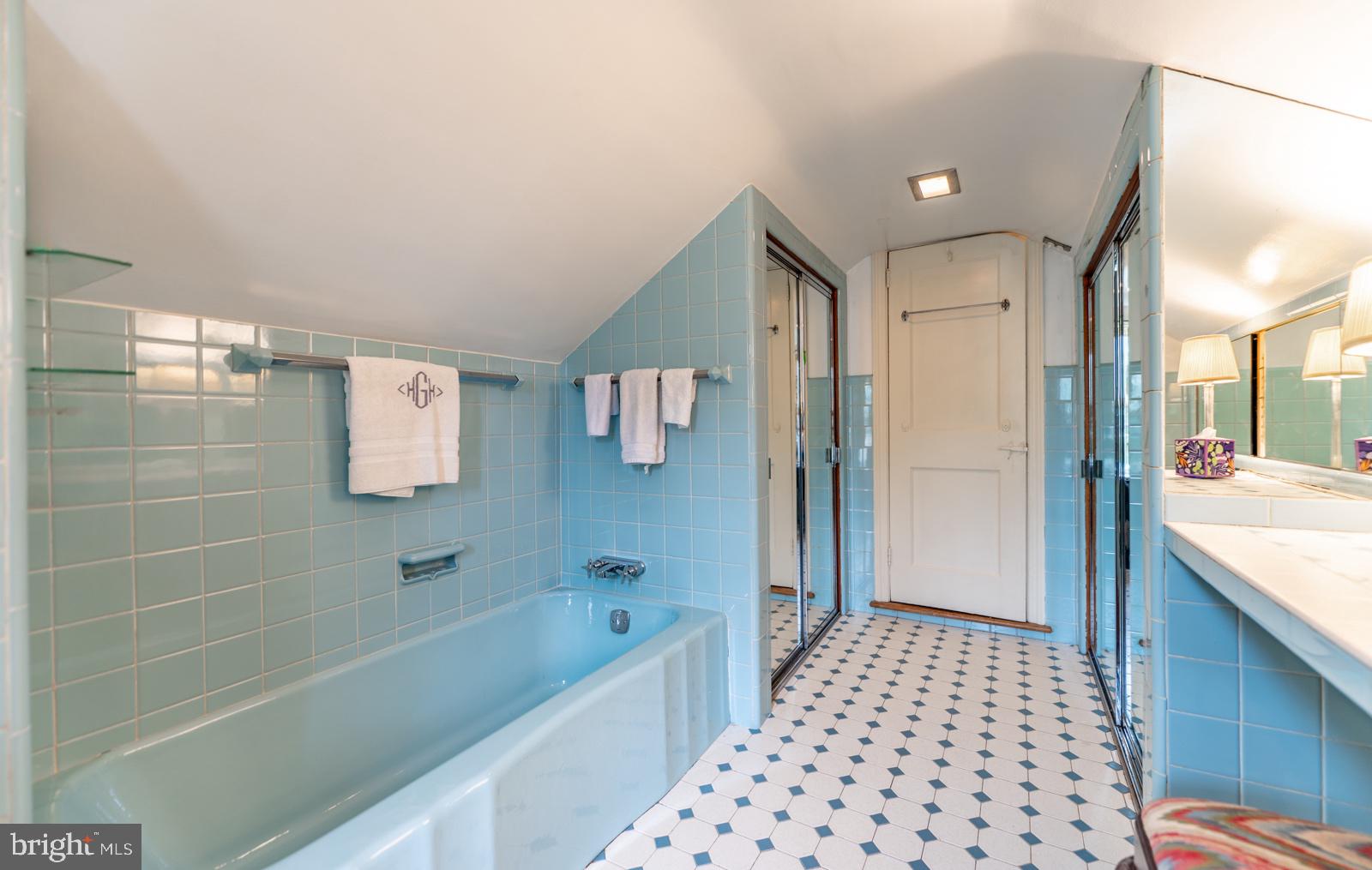 451 King Road West Chester, PA 19380 - Photo 28 of 53 Main Bath
