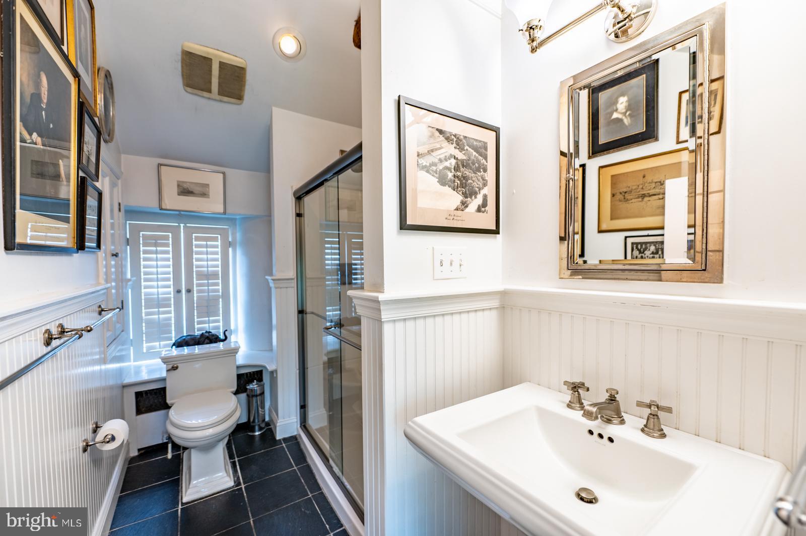 451 King Road West Chester, PA 19380 - Photo 32 of 53 Hall Bath