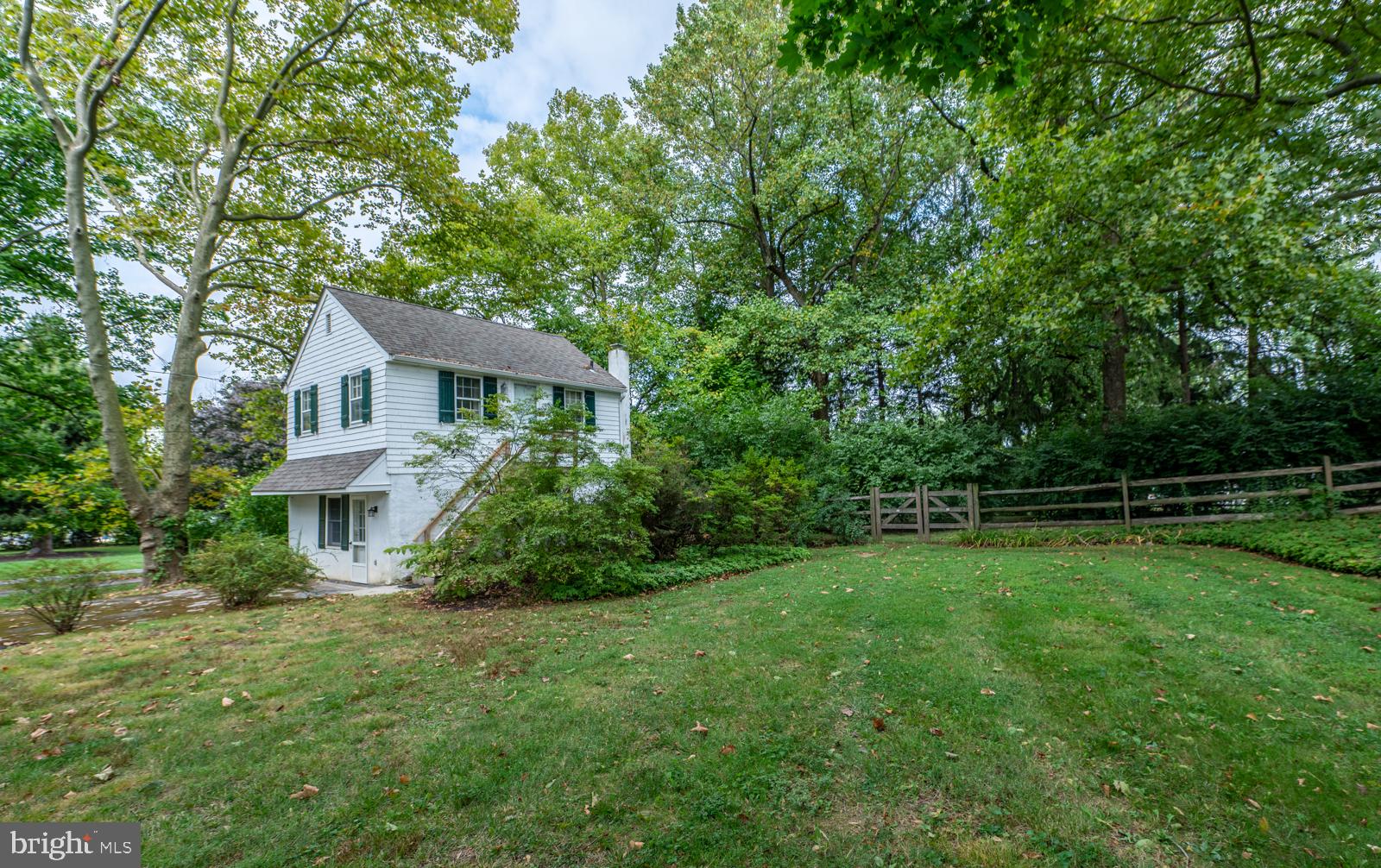 451 King Road West Chester, PA 19380 - Photo 5 of 53 Cottage