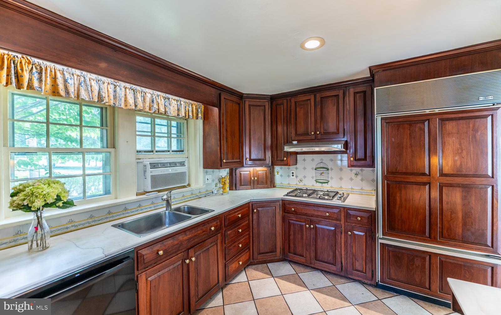 451 King Road West Chester, PA 19380 - Photo 7 of 53 Kitchen