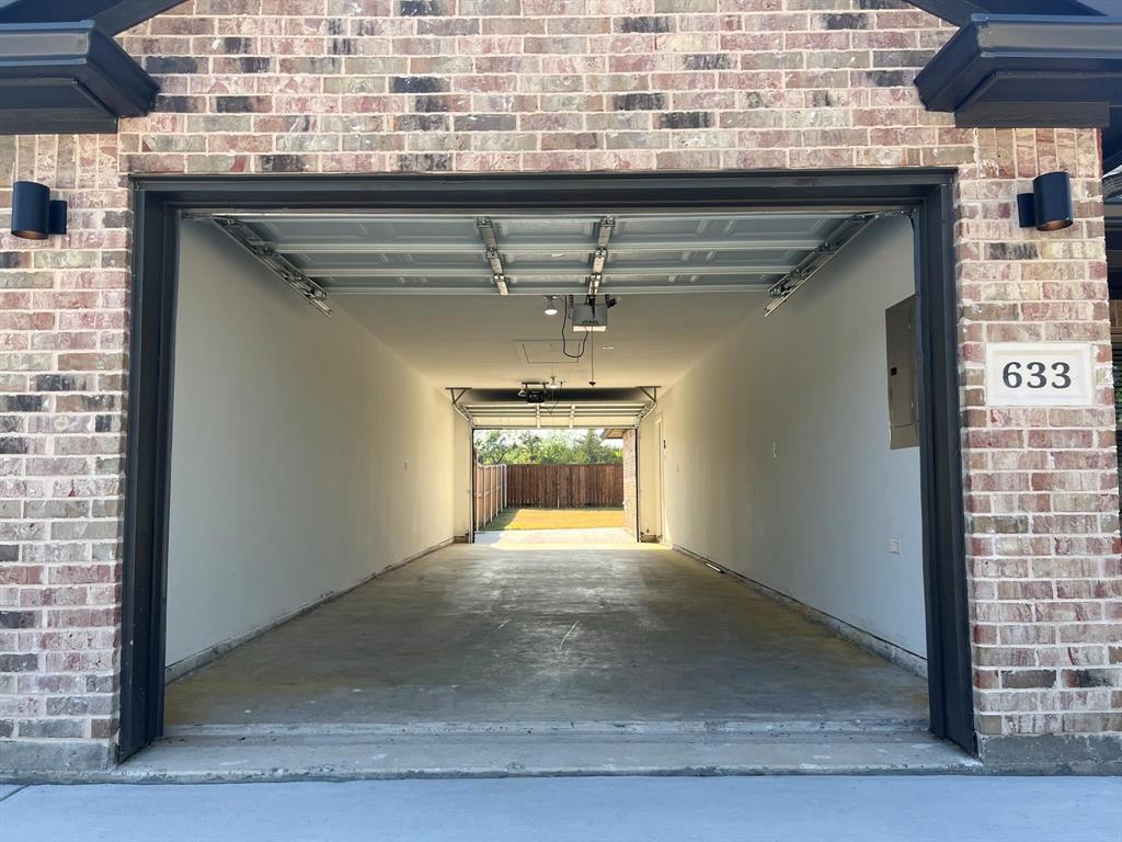 617 North Friendship Road Sherman, TX 75092 - Photo 5 of 40