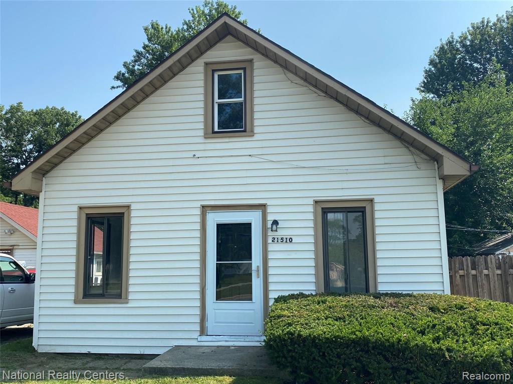 21510 Middlebelt Road Farmington Hills, MI 48336 - Photo 1 of 16