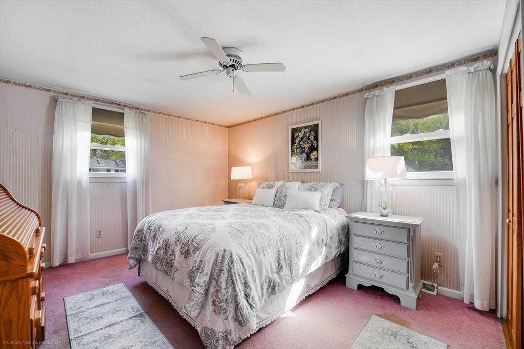 33 Nicholas Road Raynham, MA 02767 - Photo 15 of 35 Gallery Image 15