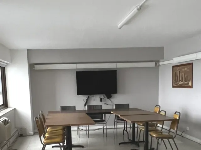 $60,000 | 7337 South South Shore Drive, Unit 904, Chicago, IL 60649