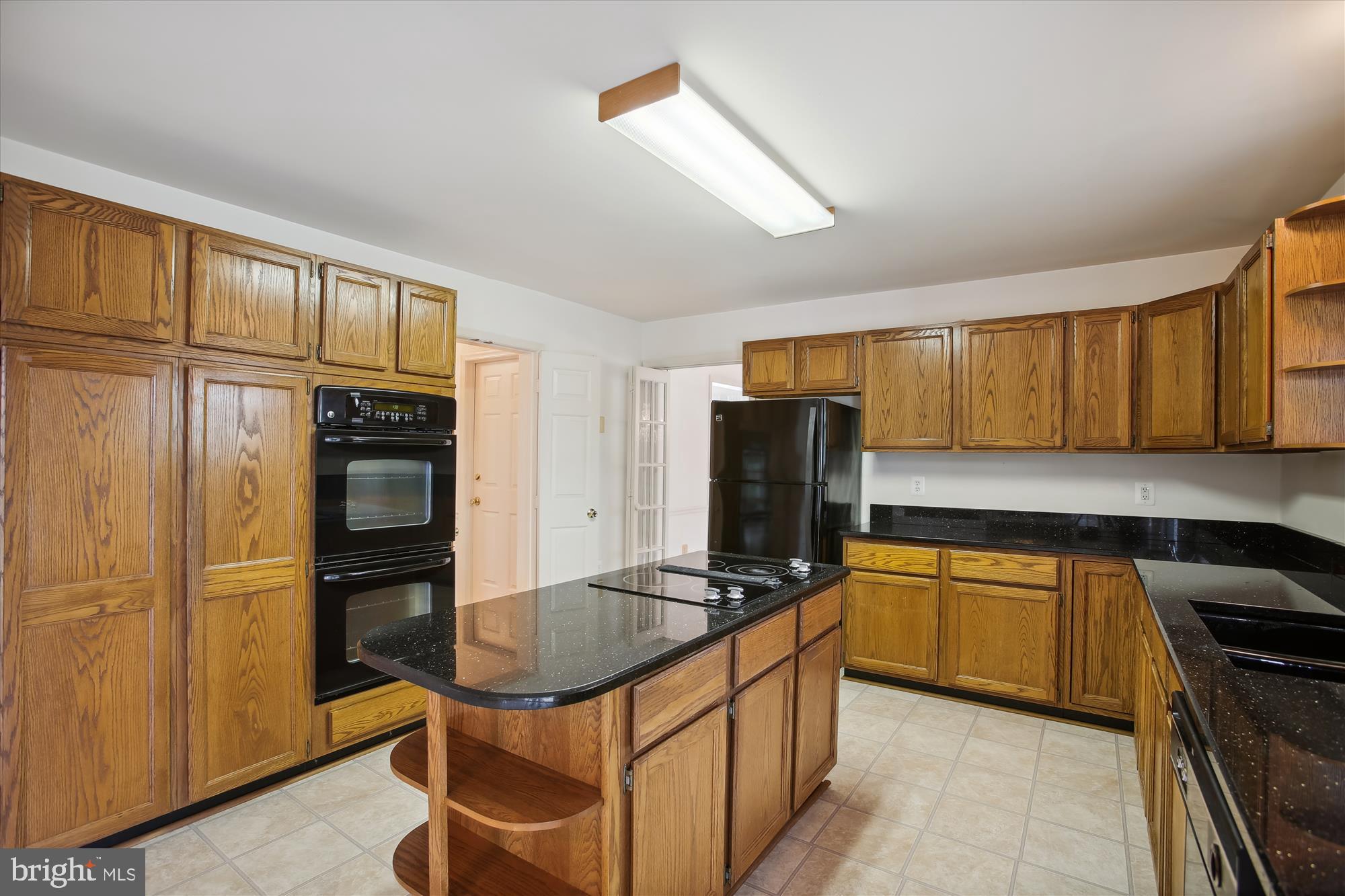 1529 Kingstream Circle Herndon, VA 20170 - Photo 15 of 74 Kitchen
