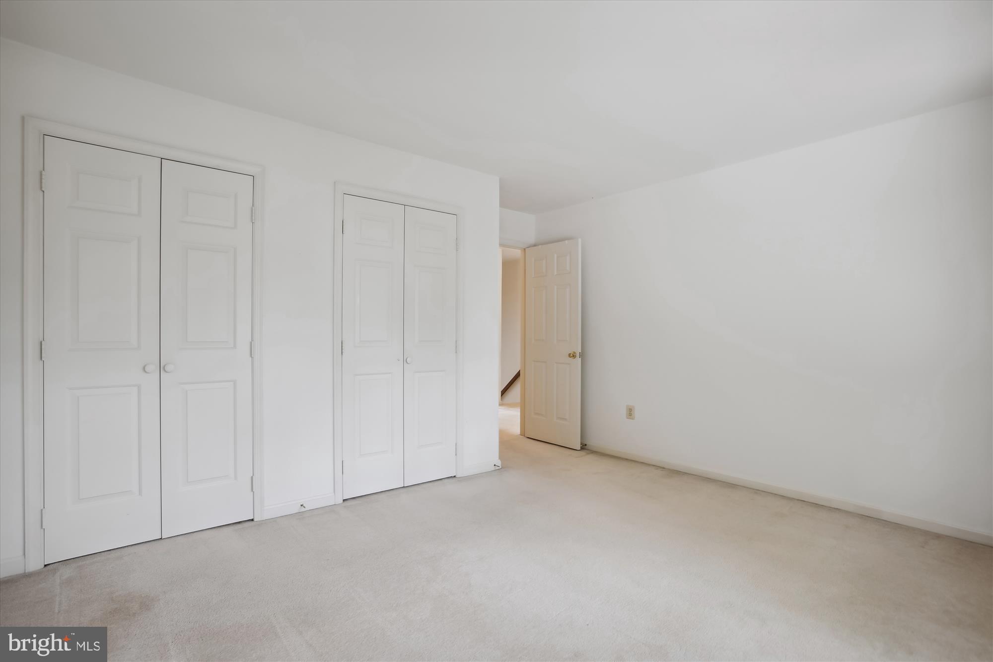 1529 Kingstream Circle Herndon, VA 20170 - Photo 43 of 74 Bedroom 2