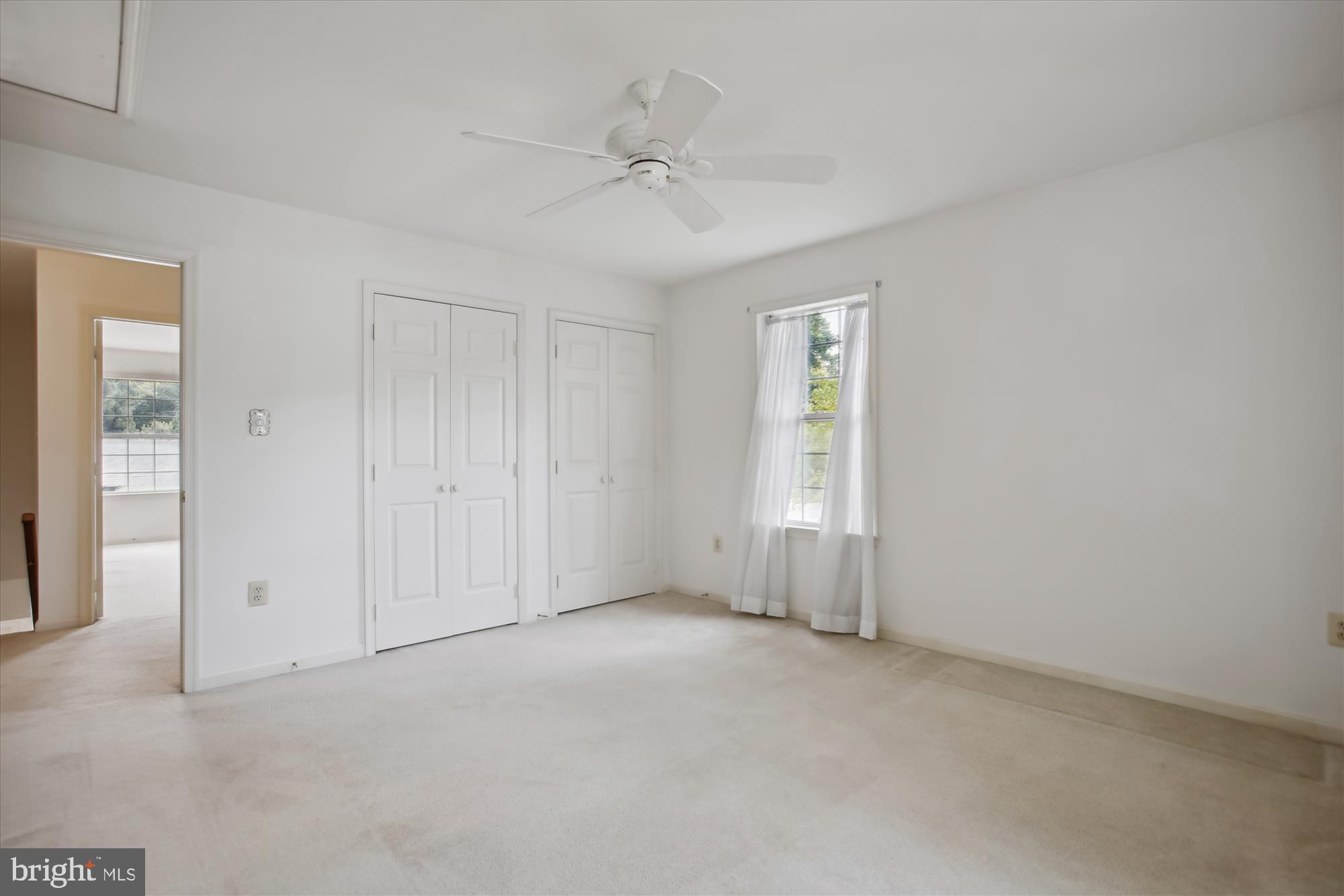 1529 Kingstream Circle Herndon, VA 20170 - Photo 46 of 74 Bedroom 3